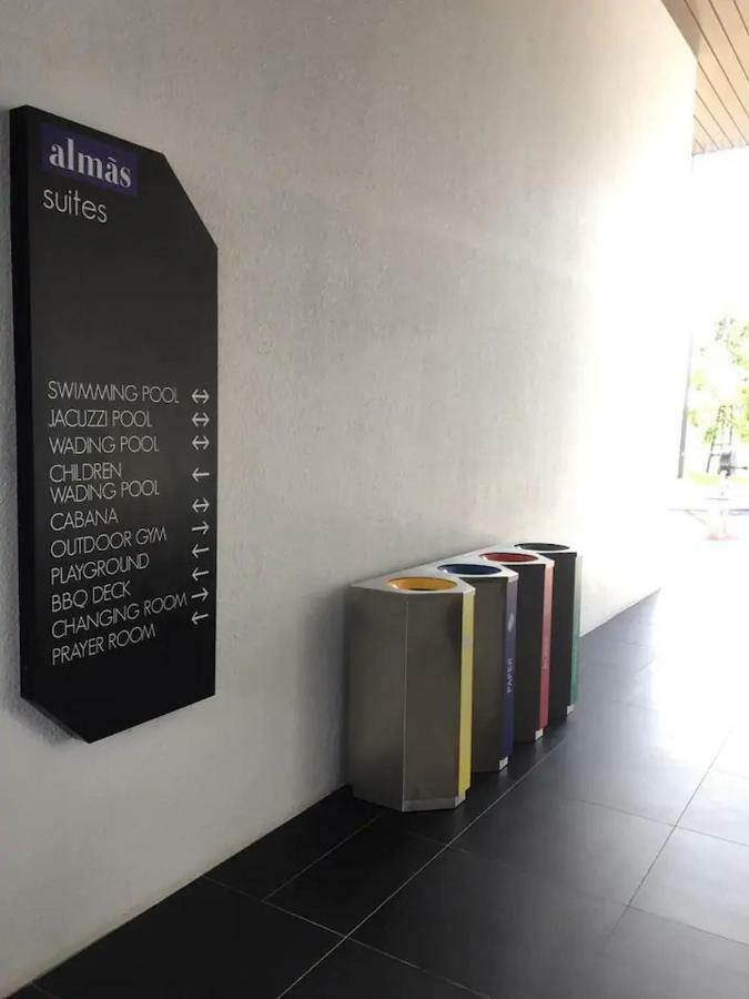 Almas Suites Puteri Harbour Nusajaya  Exterior photo